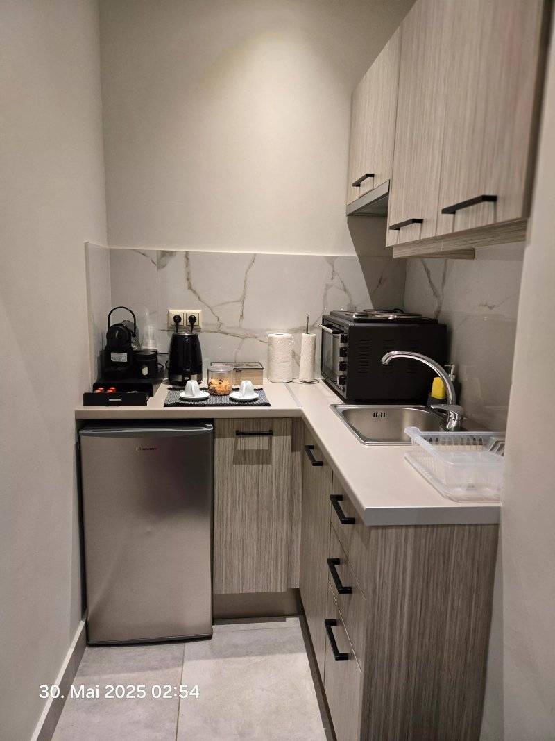 Demi's Apartments