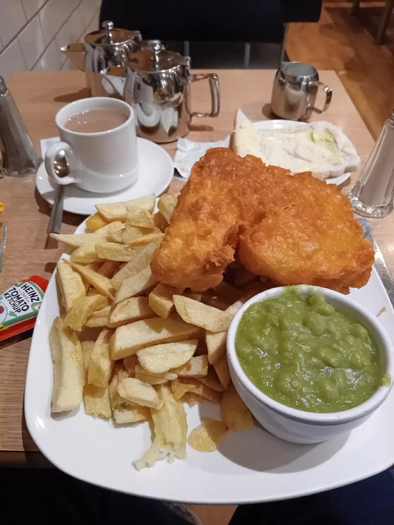 Clems Fish Restaurant & TakeAway