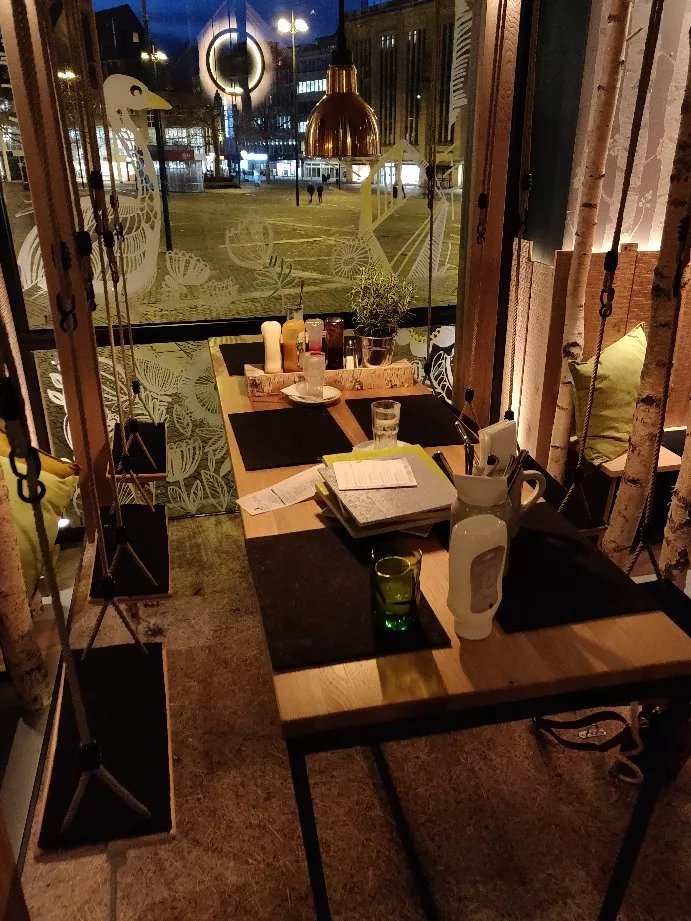 HANS IM GLUECK Burgergrill & Bar