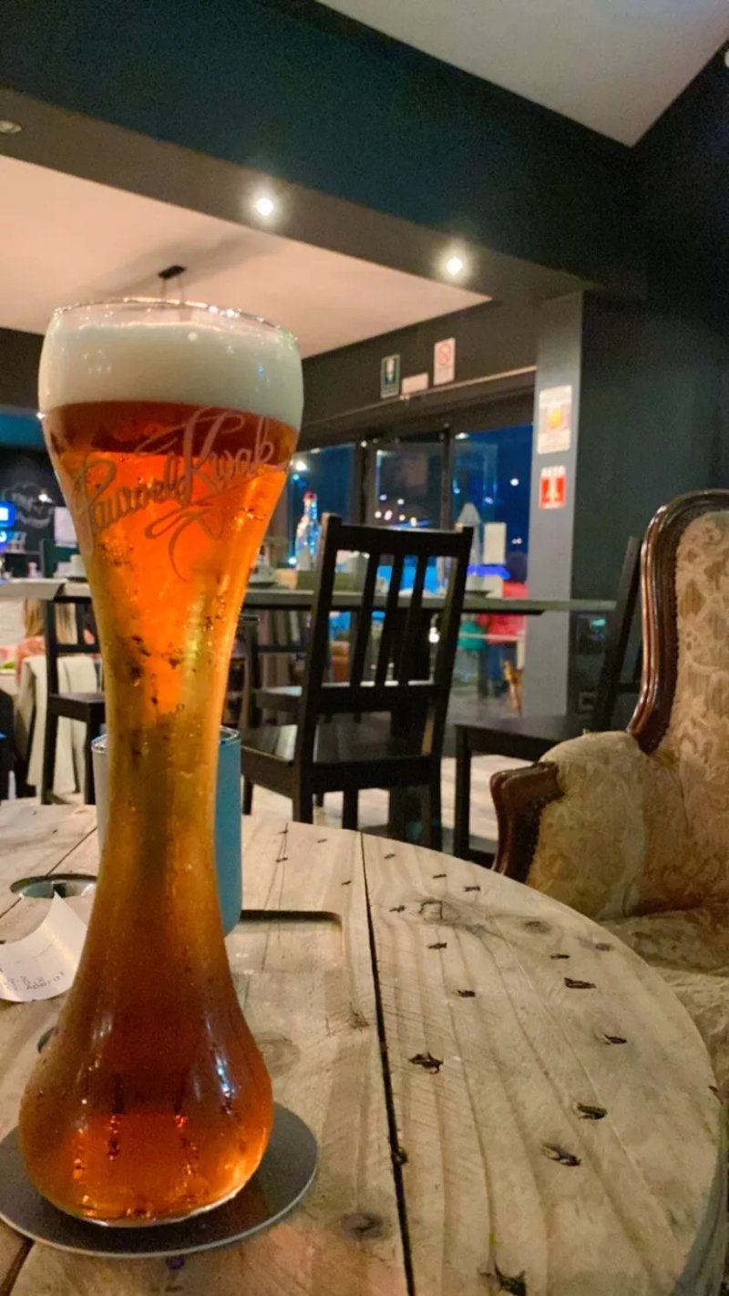 Caten Pub