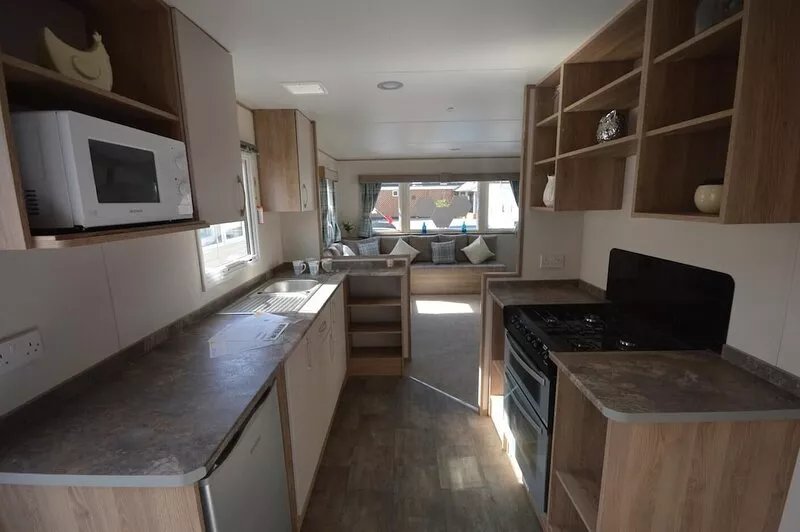 Felixstowe beach holiday park caravan/mobile home