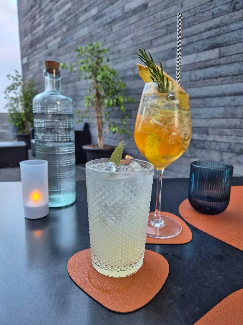 Magnolia - Contemporary Bar & Restaurant