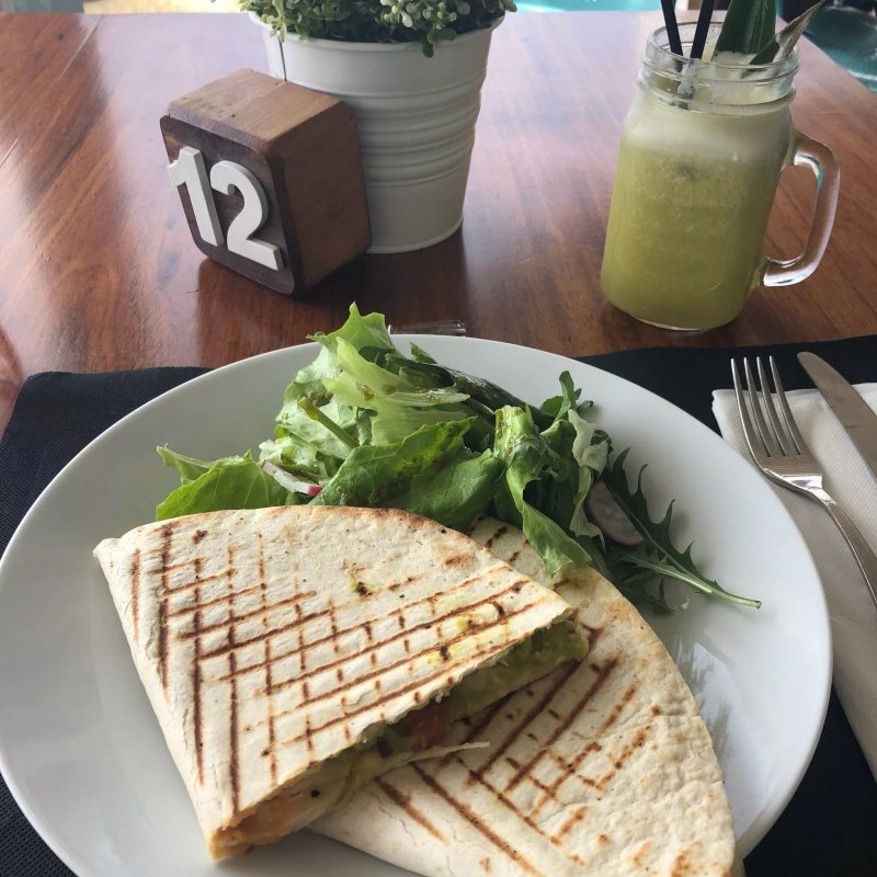 Limipicos Beach Cafe