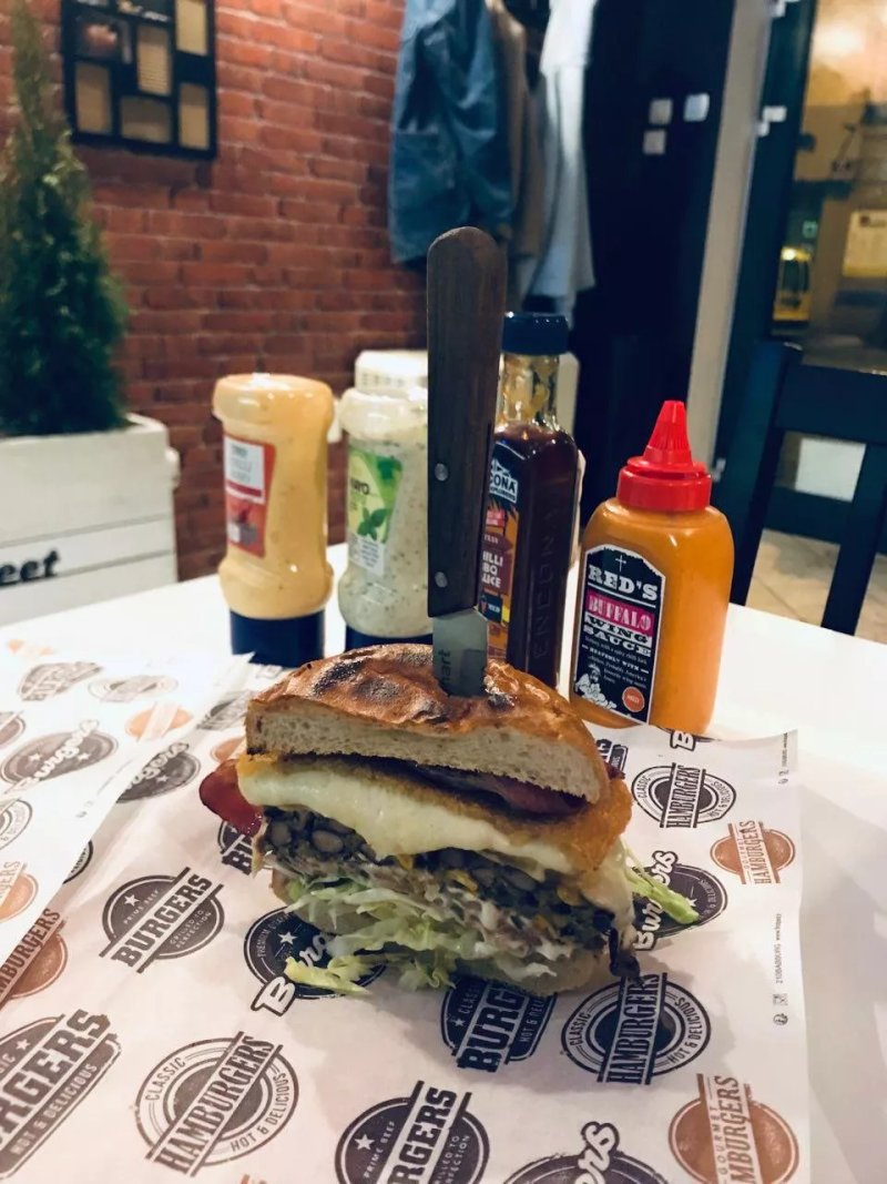 Folk Burger Street