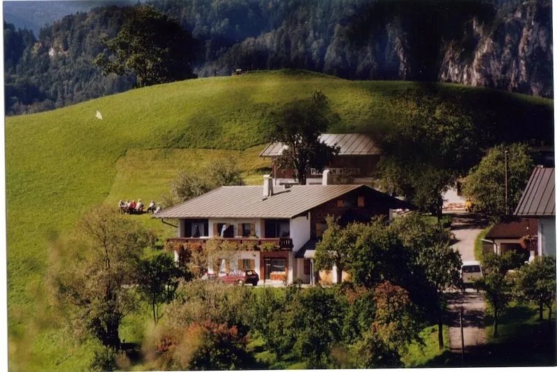 Apartment in a quiet sunny altitude with excellent panoramic views
