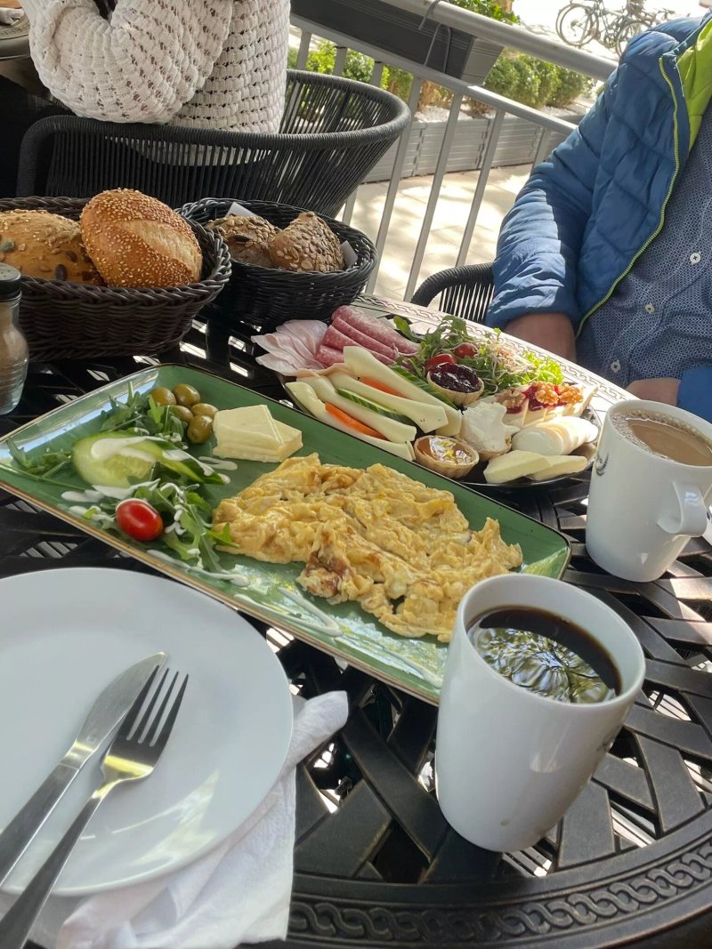 Laya Cafe Patisserie Backerei Konditorei Hh