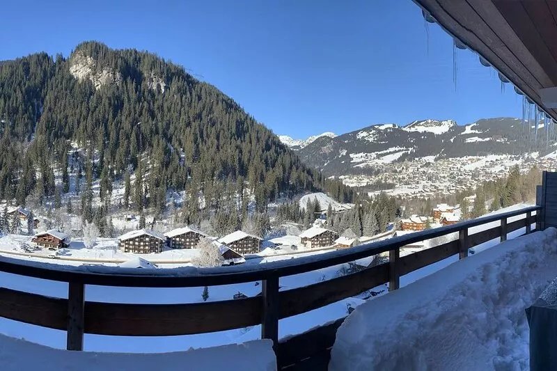 Luxurious apartment for 8 people - exceptional view - back on skis