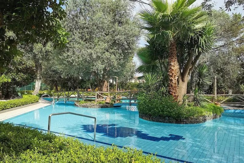 Apartment with swimming pool in the center of Sorrento