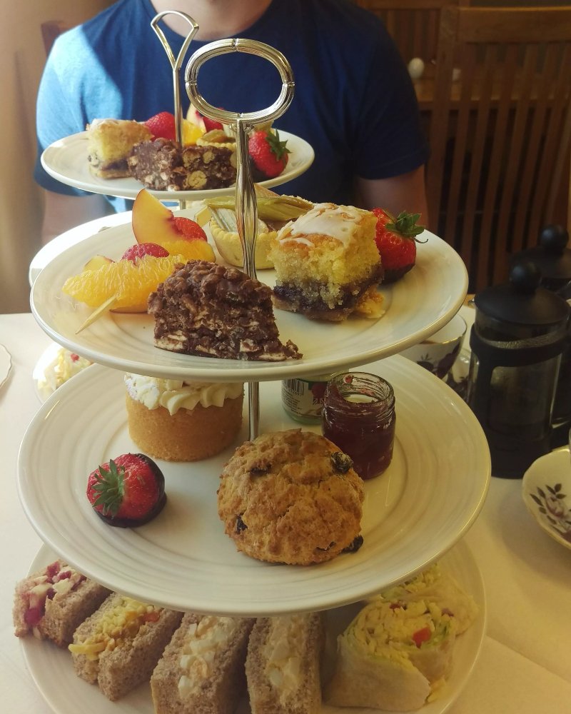Hall farm shop & cafe