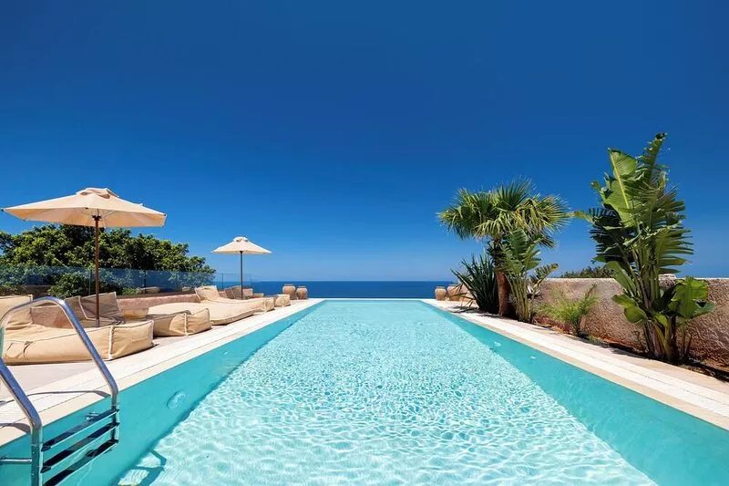 Casa Tequiero, an Ethereal SeaView Retreat