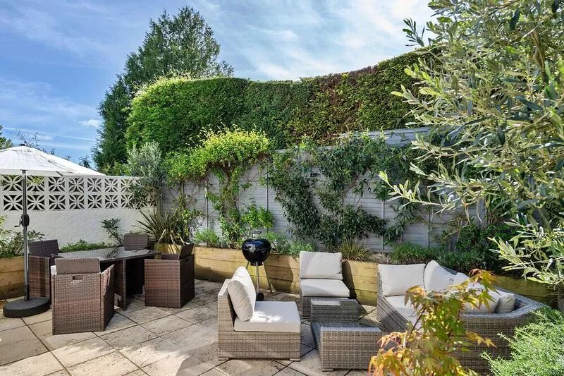 Finest Retreats | Dart Retreat