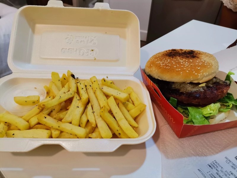 Reka Bocateria Hamburgueseria