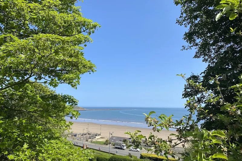Peaceful cottage by the sea!  Two bedrooms with direct access to the beach.