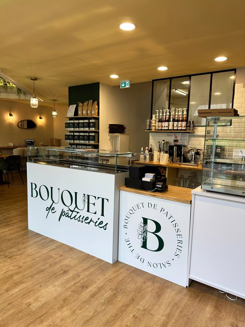 Bouquet De Patisseries