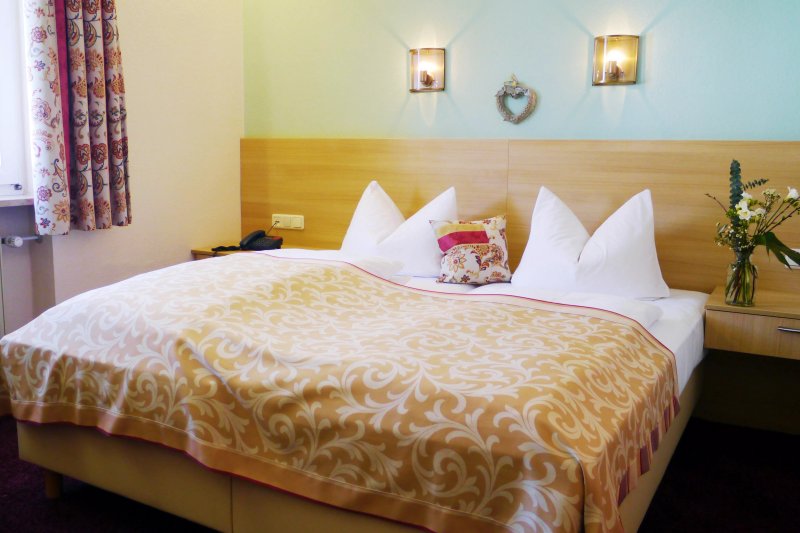 Hotel Grader