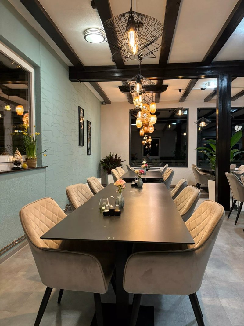 Vina Restaurant