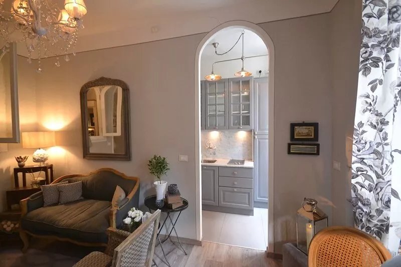 Lucca City Center - Intimate Space and Close To The Walls!