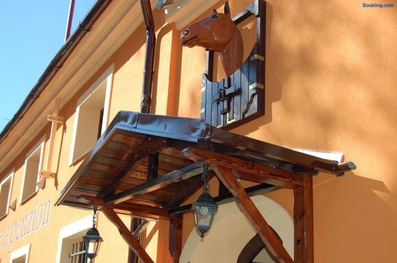 Penzion a Restaurace Na Jizdarne