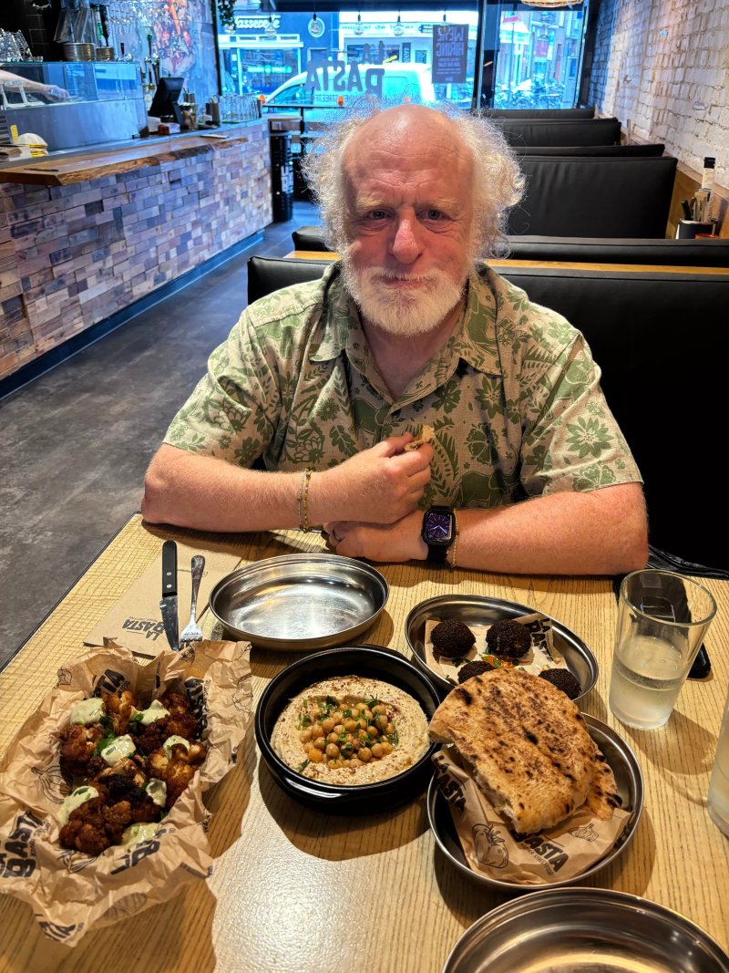 La Basta Kosher Streetfood
