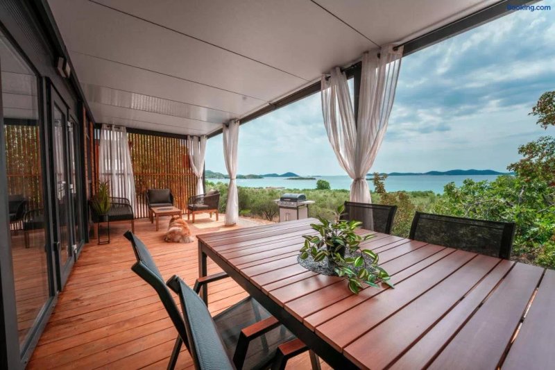 Mobile Homes Oze Pakostane