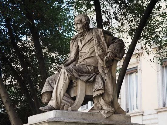 Monumento A Terenzio Mamiani Della Rovere