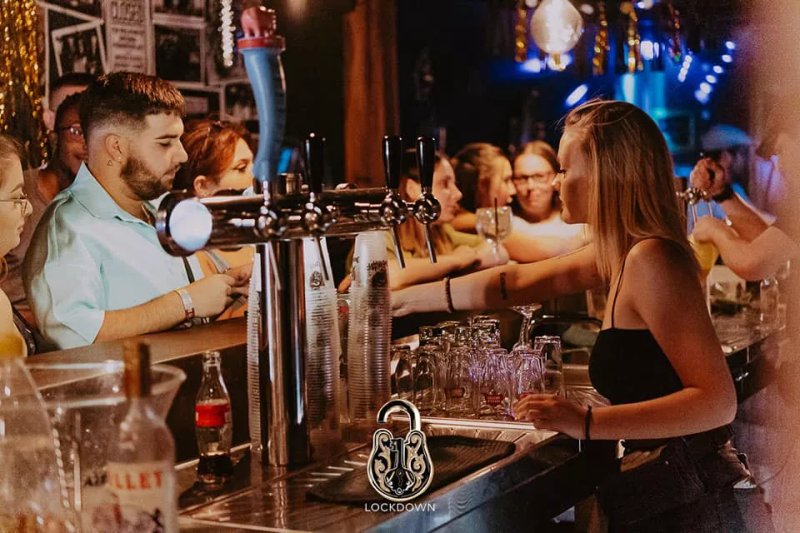 Lockdown Bar