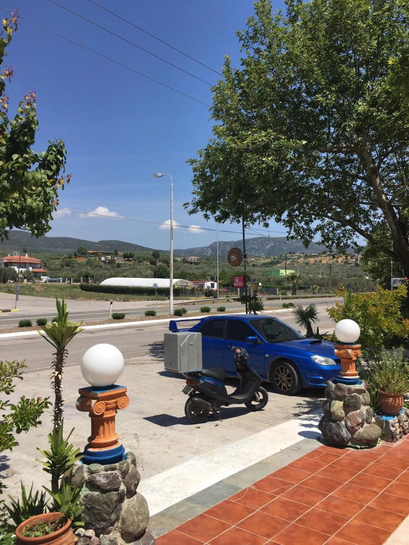 Pizzeria Kafe Karavomilos