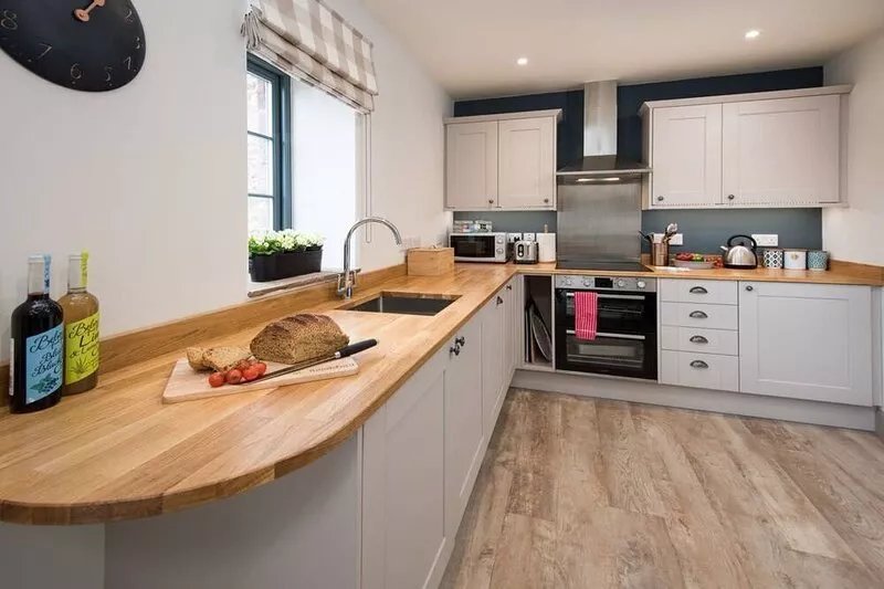 THE BARN AT REEDSFORD - near Wooler, sleeps 2 in 1 bedroom