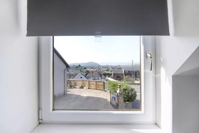 Sparkling Clean Fabulous views of Stirling Castle