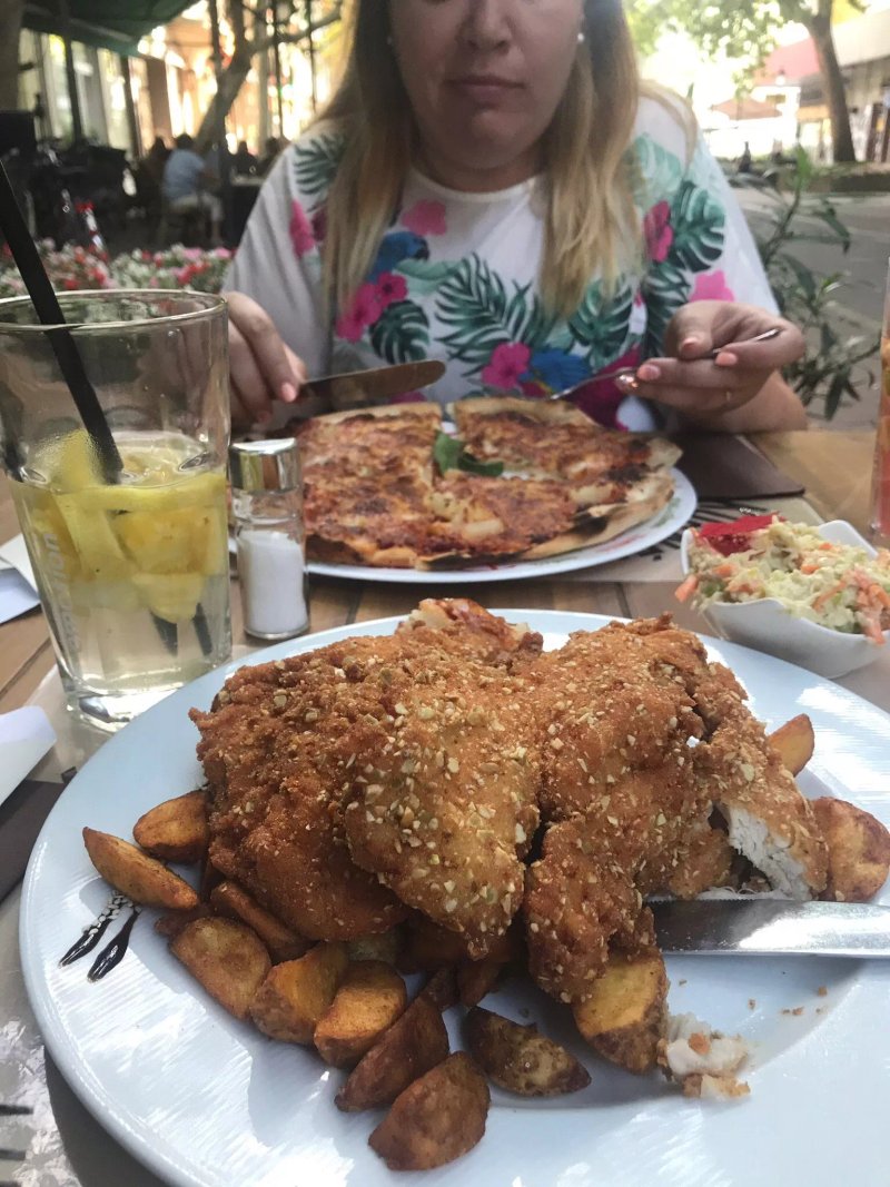 Kornelia Grill & Bar