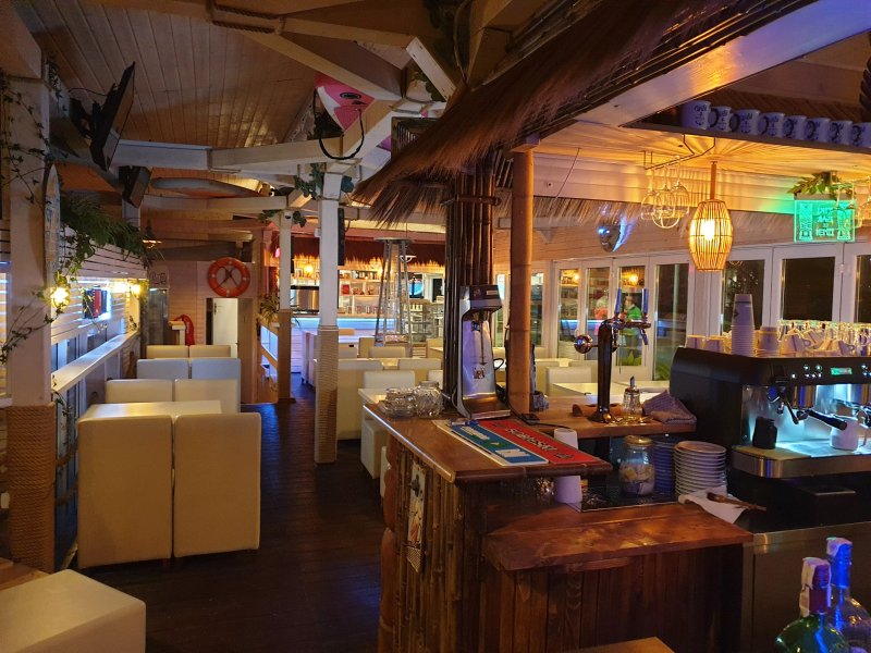 Tikibar & Kitchen