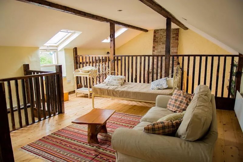 Beautiful converted stone barn, huge open fire, panoramic view of countryside