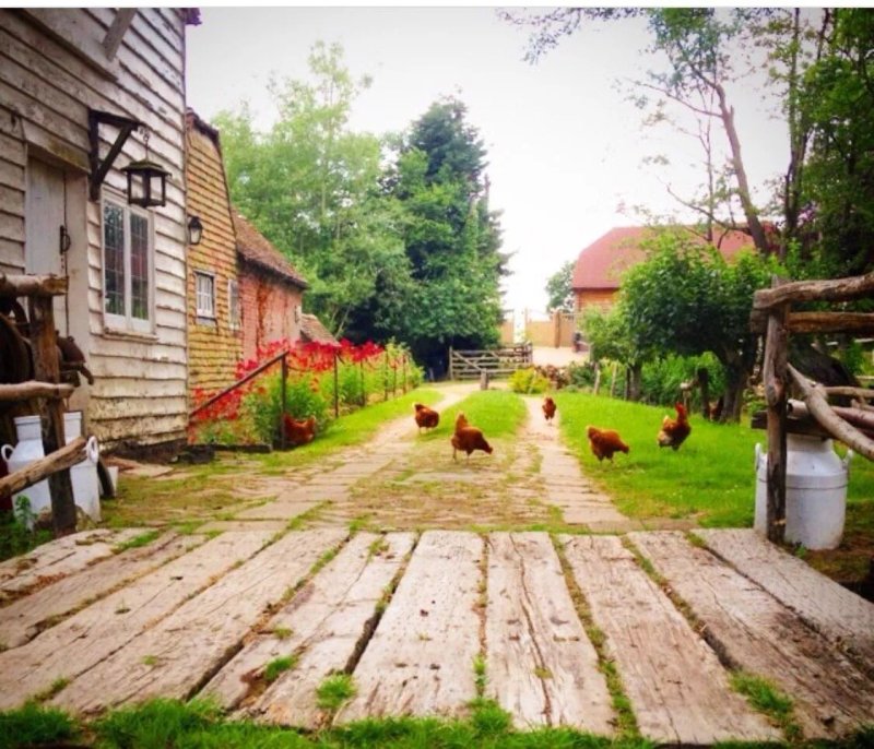 The Old Barn at Bolebroke Mill Perry Hill