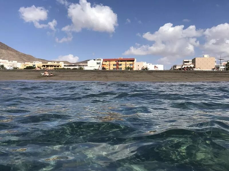Ocean View Penthouse II. Beachfront Wifi & A / C. 23m2 private terrace.