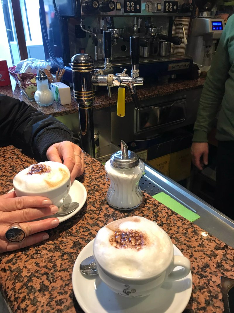 Cappuccino Bar