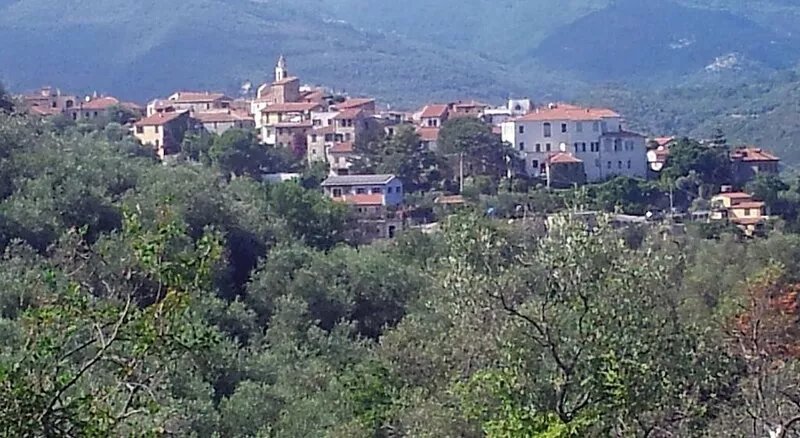 Apartment With Large Terrazzo And Garden In Tranquil Village internet wifi