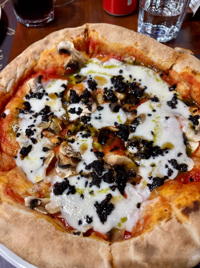 Goldroger Pizzeria