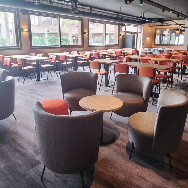 Restaurant / Bar Base Camp Lodge – Albertville