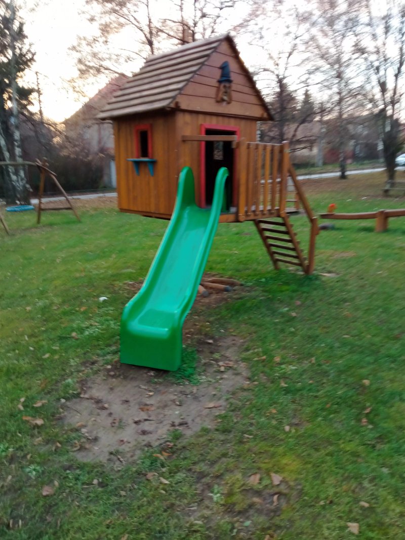 Detske Ihrisko V Parku