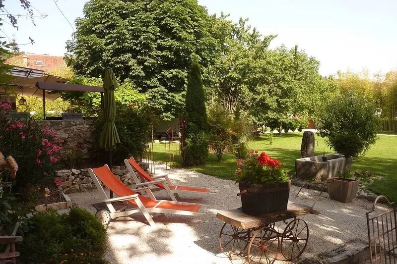 LE PRIEURE DE BRISON, charming 11th century gîte in the heart of the village
