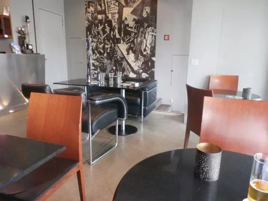 DADA bar