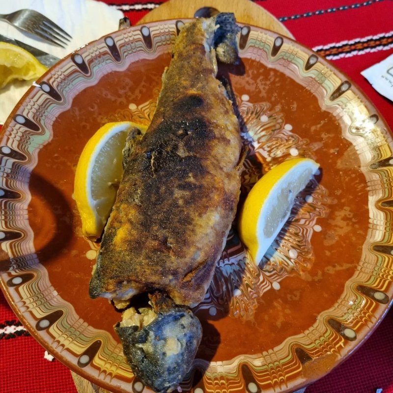 Demeko Tavern