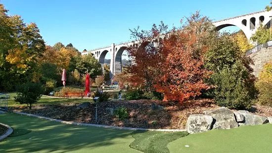 Abenteuergolf am Viadukt
