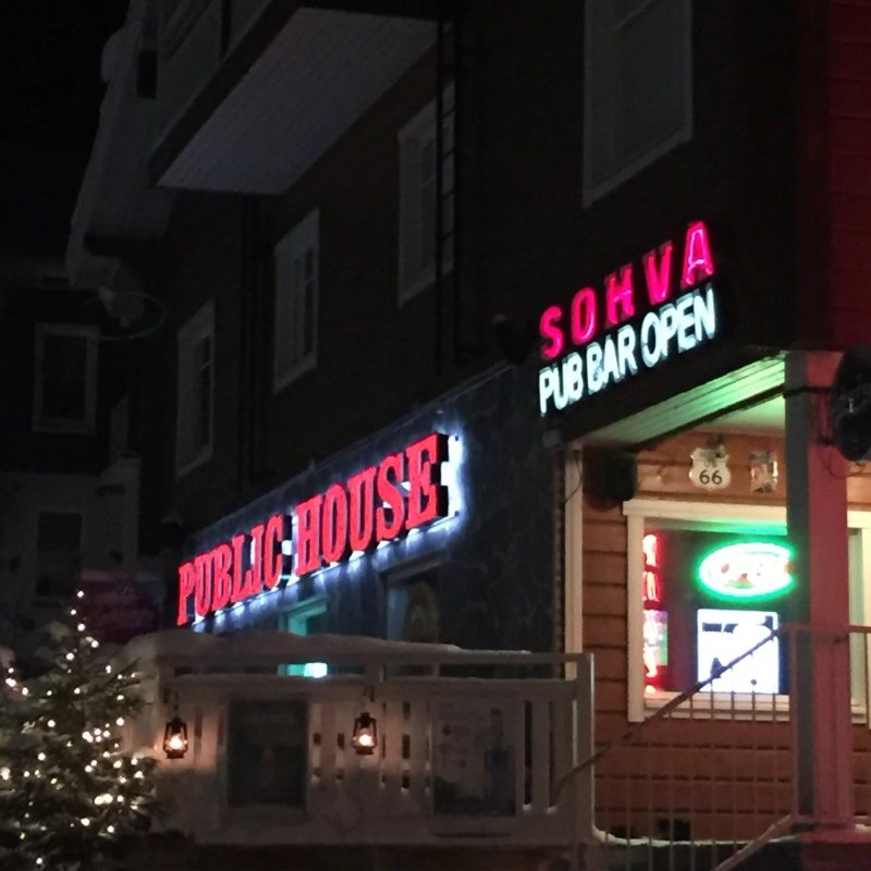 Public House Sohva