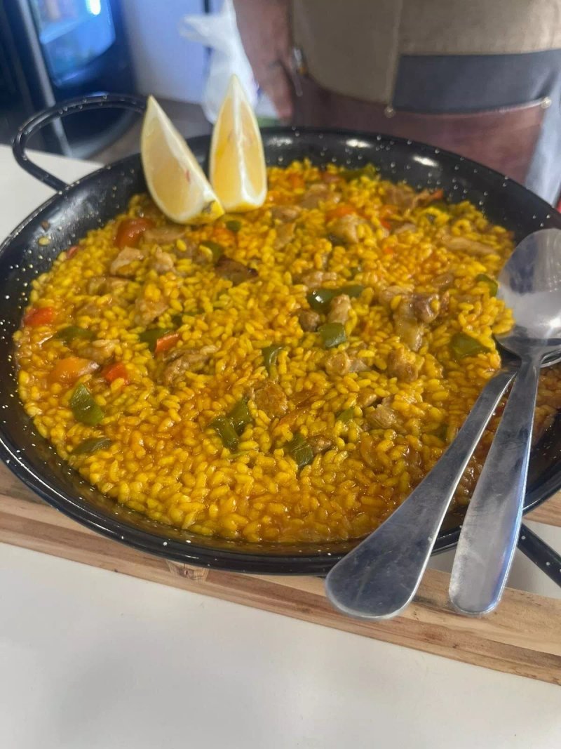 MUCHO GUSTO Restobar