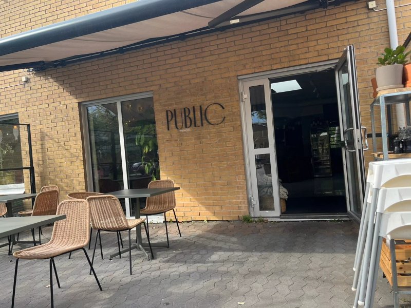 Public Eatery