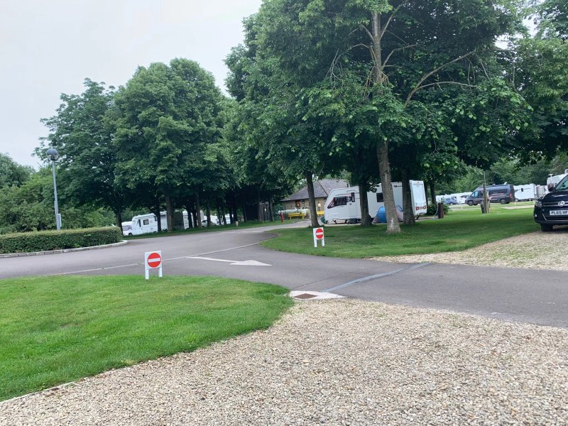 Burford Caravan and Motorhome Club Campsite