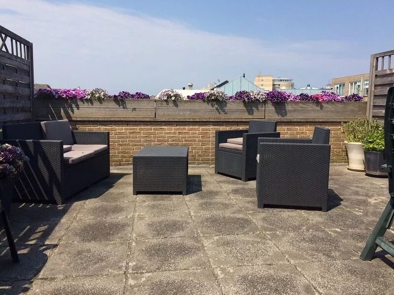 Attractive holiday home 300 meters from the sea for 5 people