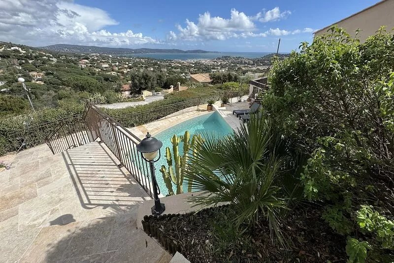 Superb VILLA SEA VIEW HEATED PRIVATE SWIMMING POOL WITH OVERFLOW SEA VIEW