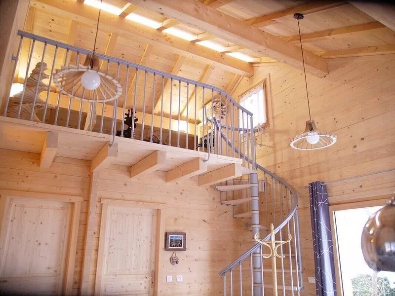 L'ANCOLIE Small, comfortable chalet at the foot of the mountains